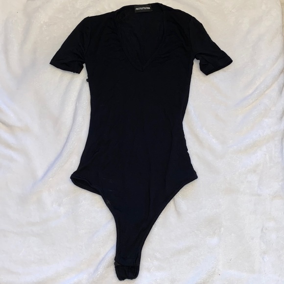 Black V Neck Shortsleeve Bodysuit - Picture 6 of 8